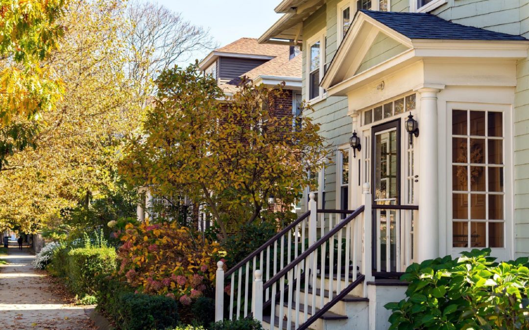 Decorative Glass Door Inserts: Adding Curb Appeal and Personality