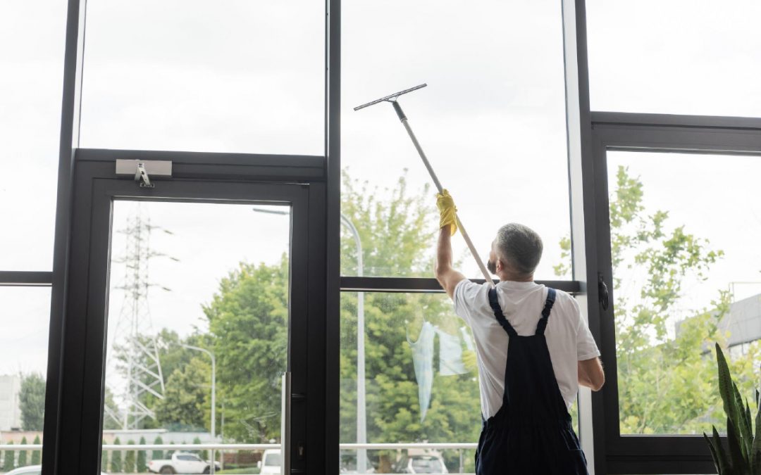 How Glass Reduces the Carbon Footprint of Commercial Buildings